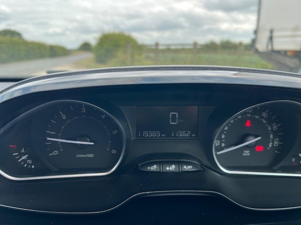 Used Peugeot 208 2015 for sale - 75136094: Photo 18