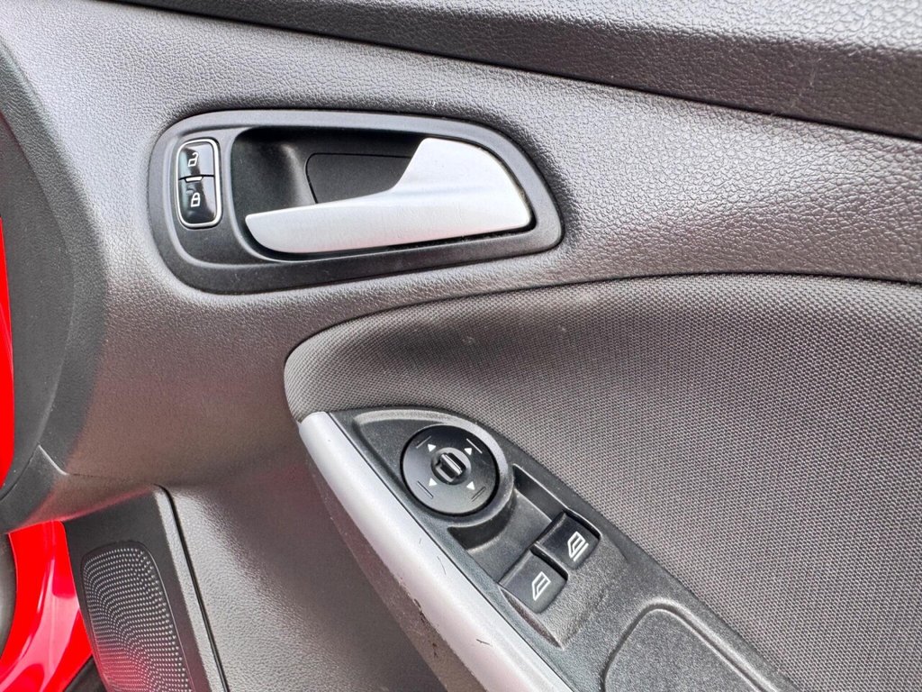 Used Ford Focus 2015 for sale - 76168535: Photo 21