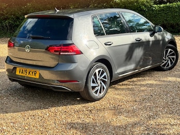 Used Volkswagen Golf 2019 for sale - 78896975: Photo