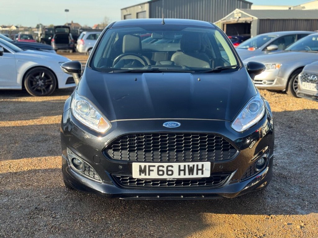 Used Ford Fiesta 2016 for sale - 76751124: Photo 2