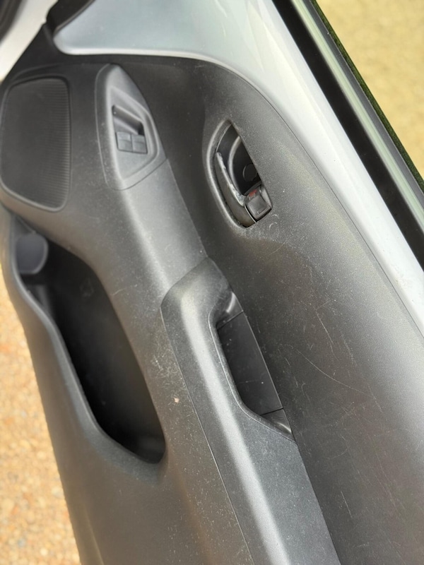 Used Citroen C1 2015 for sale - 75473502: Photo 28