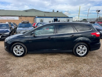 Used Ford Focus 2014 for sale - 76350570: Photo