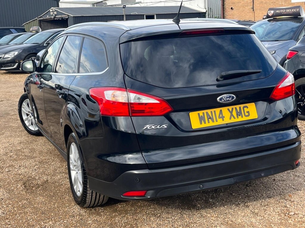 Used Ford Focus 2014 for sale - 76350570: Photo 4
