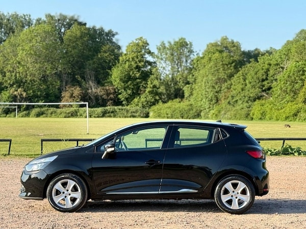 Used Renault Clio 2014 for sale - 75136102: Photo 9