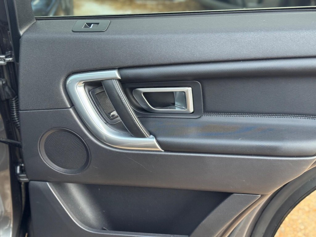 Used Land Rover Discovery Sport 2018 for sale - 77218543: Photo 41