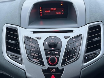 Used Ford Fiesta 2010 for sale - 77057711: Photo