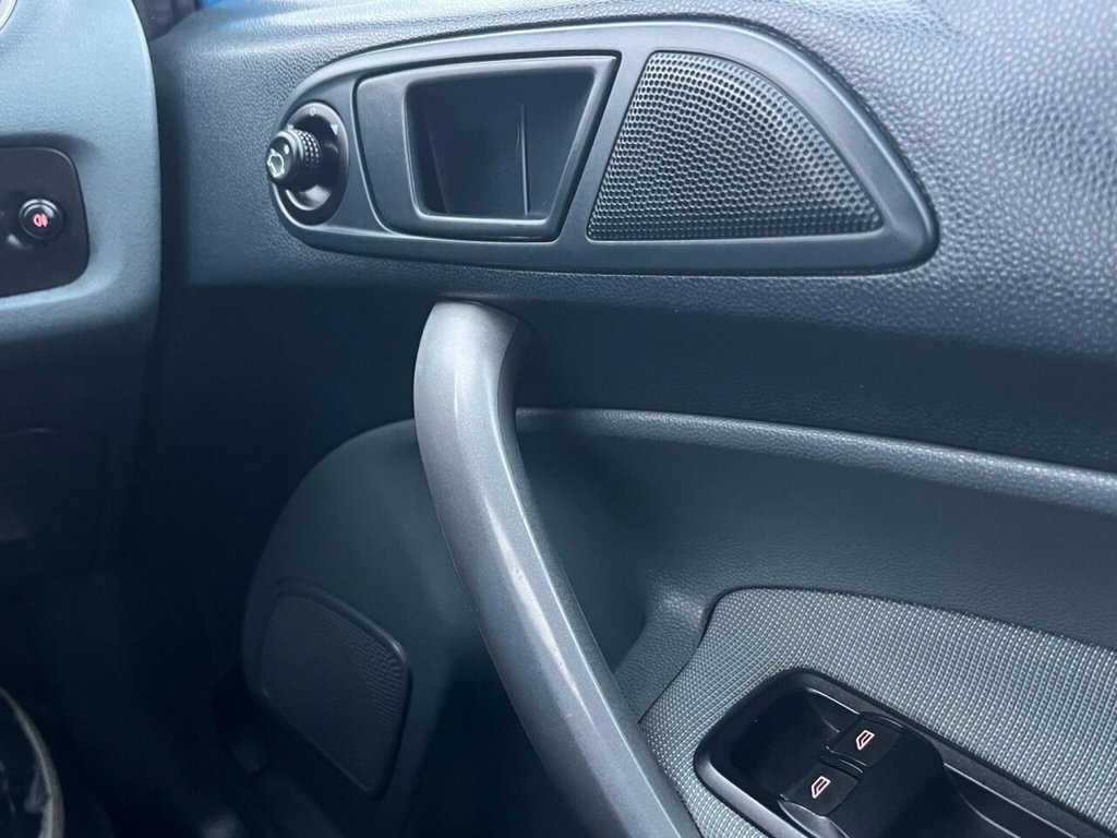 Used Ford Fiesta 2010 for sale - 77057711: Photo 46