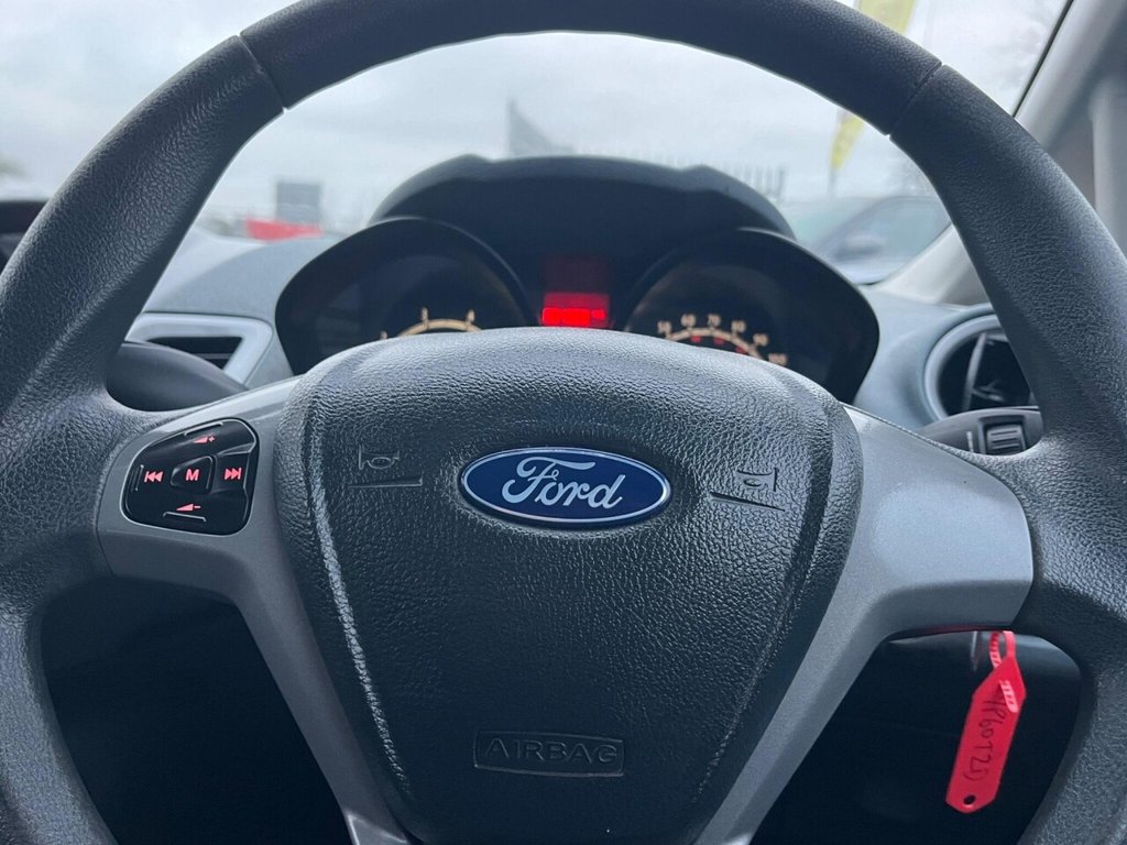 Used Ford Fiesta 2010 for sale - 77057711: Photo 7