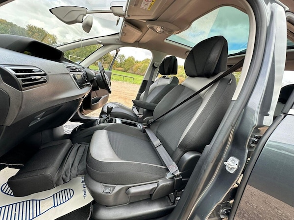 Used Citroen C4 Picasso 2015 for sale - 76291746: Photo 30