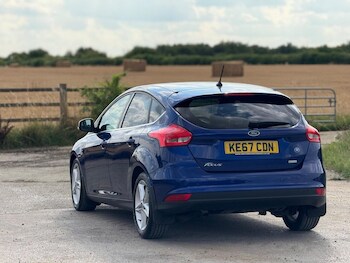 Used Ford Focus 2017 for sale - 75416602: Photo