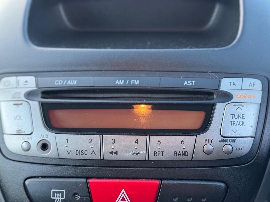 Used Toyota AYGO 2010 for sale - 77890941: Photo 35