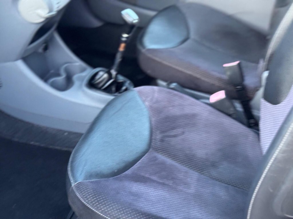 Used Toyota AYGO 2010 for sale - 77890941: Photo 44