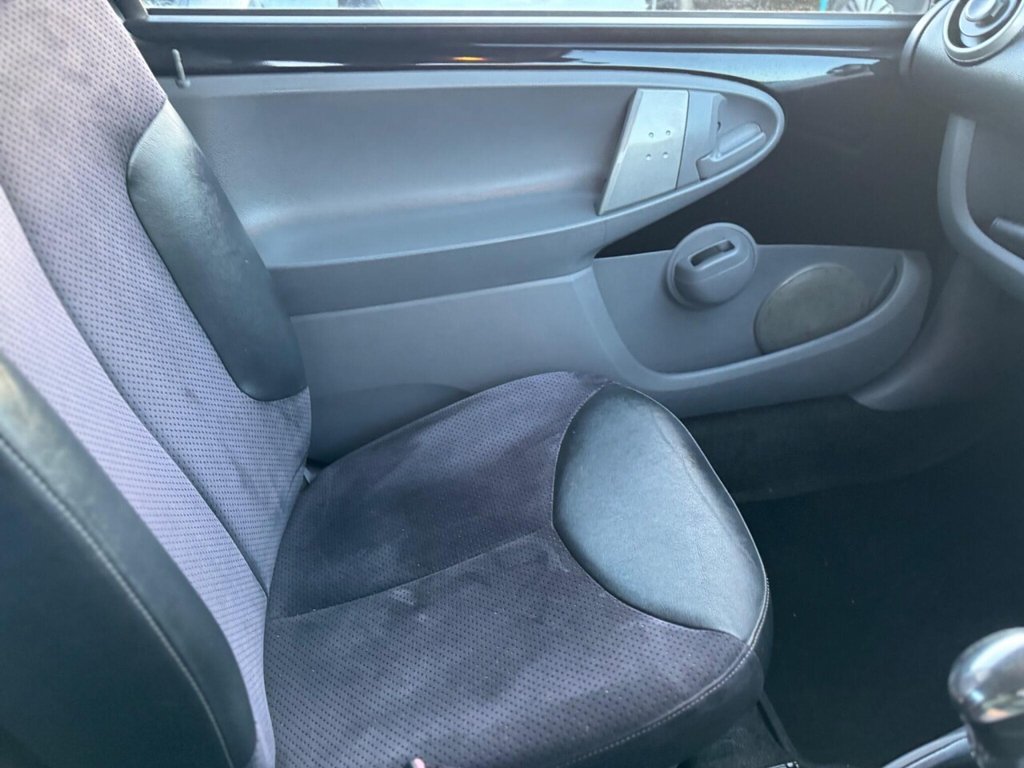 Used Toyota AYGO 2010 for sale - 77890941: Photo 47