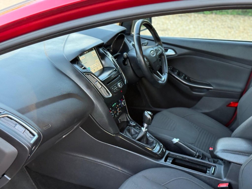 Used Ford Focus 2017 for sale - 77953127: Photo 10