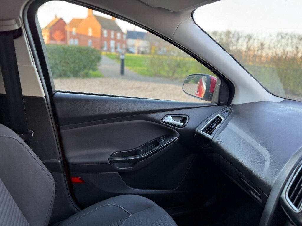 Used Ford Focus 2017 for sale - 77953127: Photo 14