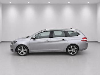 Used Peugeot 308 2015 for sale - 78967964: Photo