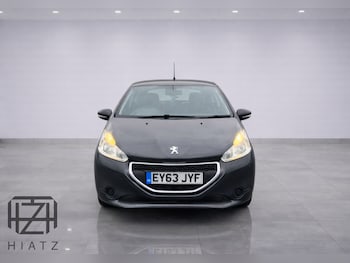 Used Peugeot 208 2013 for sale - 77364069: Photo