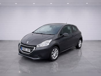 Used Peugeot 208 2013 for sale - 77364069: Photo