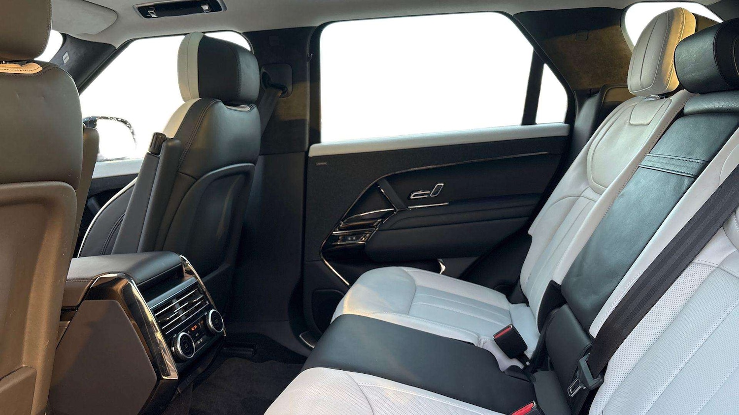 Used Land Rover Range Rover Sport 2023 for sale - 77972804: Photo 4