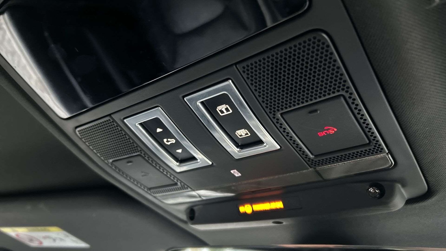 Used Land Rover Defender 2022 for sale - 77068548: Photo 23