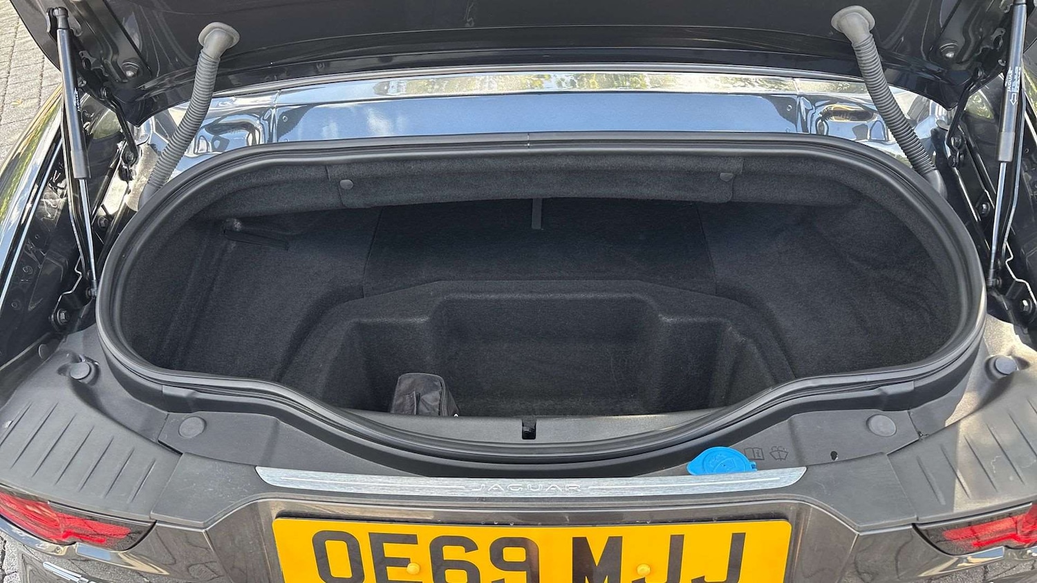 Used Jaguar F-Type 2019 for sale - 75845913: Photo 10