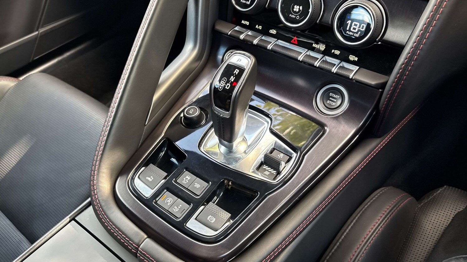 Used Jaguar F-Type 2019 for sale - 75845913: Photo 13