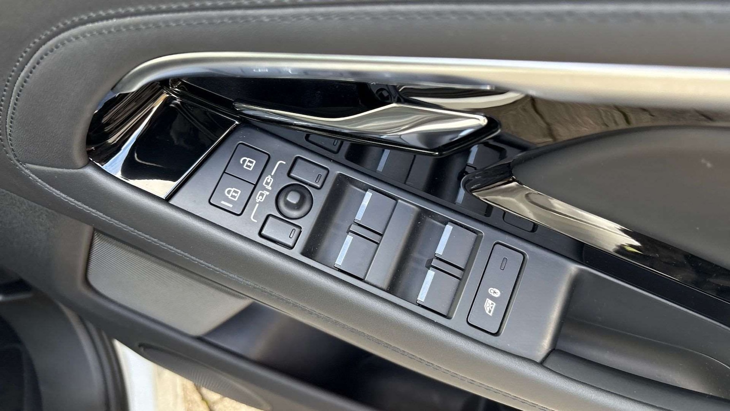 Used Land Rover Range Rover Evoque 2022 for sale - 76329302: Photo 25