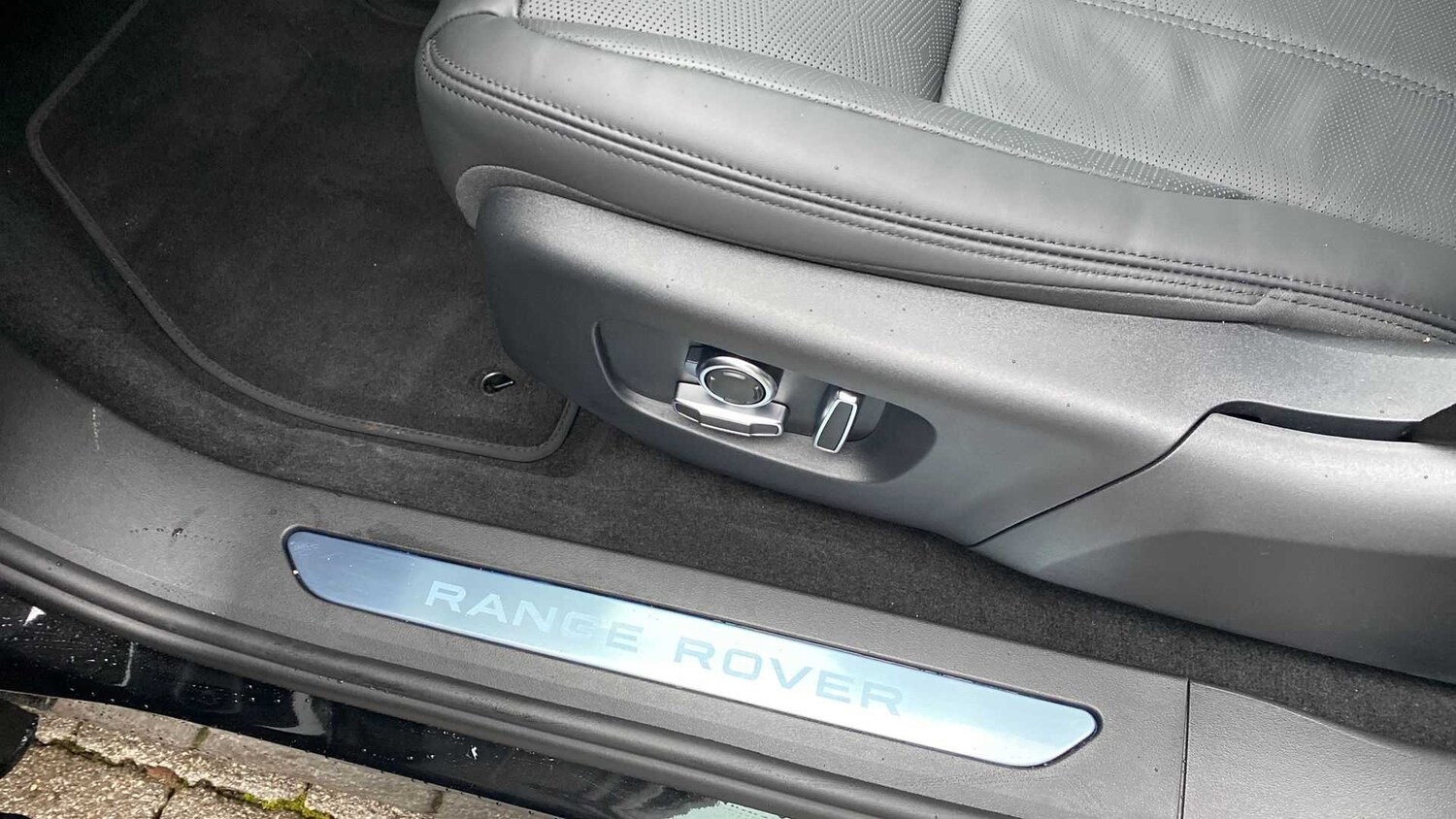 Vehicle 29