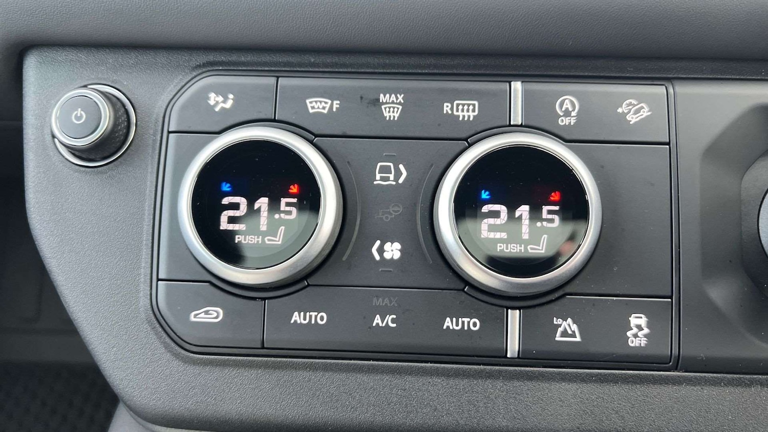 Used Land Rover Defender 2024 for sale - 78052535: Photo 34