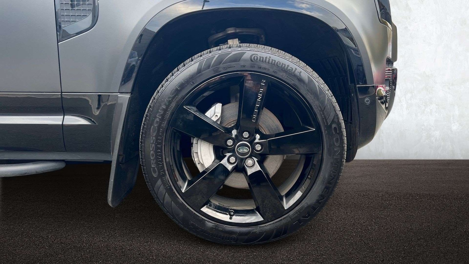 Used Land Rover Defender 2024 for sale - 78052535: Photo 8