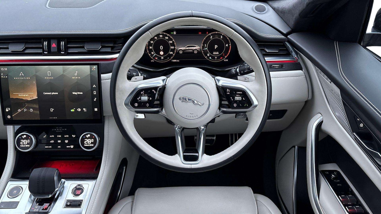 Used Jaguar F-Pace 2024 for sale - 76842798: Photo 15