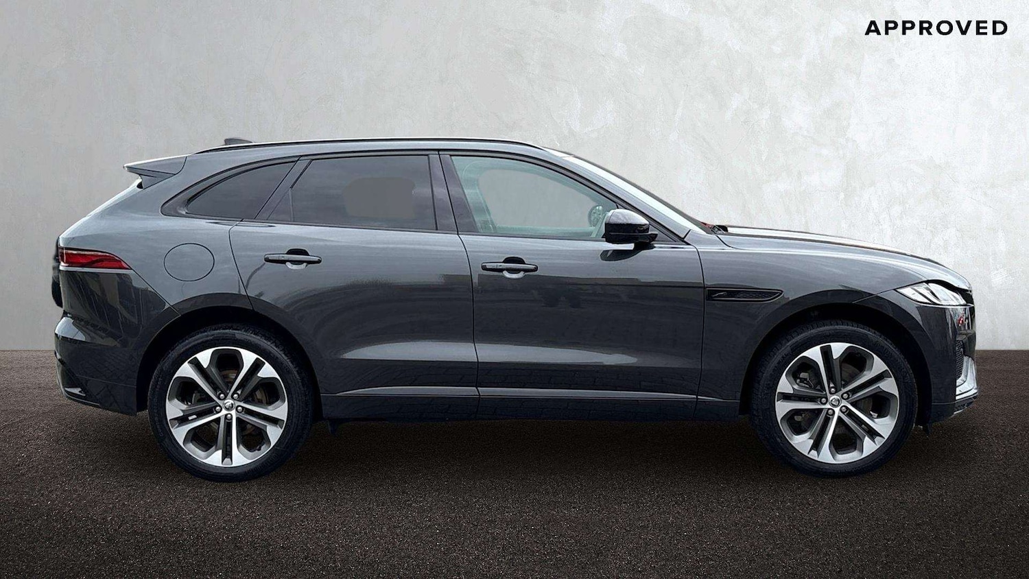 Used Jaguar F-Pace 2024 for sale - 76842798: Photo 5