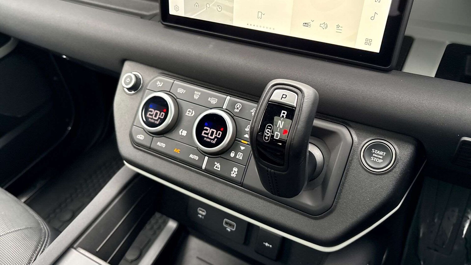 Used Land Rover Defender 2022 for sale - 77397835: Photo 13