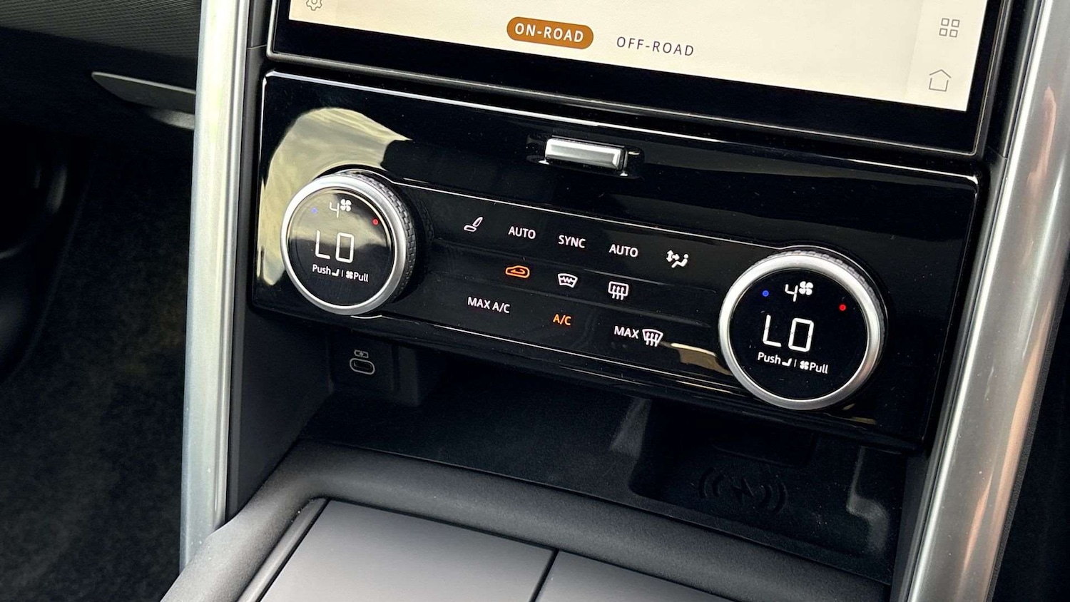 Used Land Rover Discovery 2024 for sale - 76100637: Photo 34