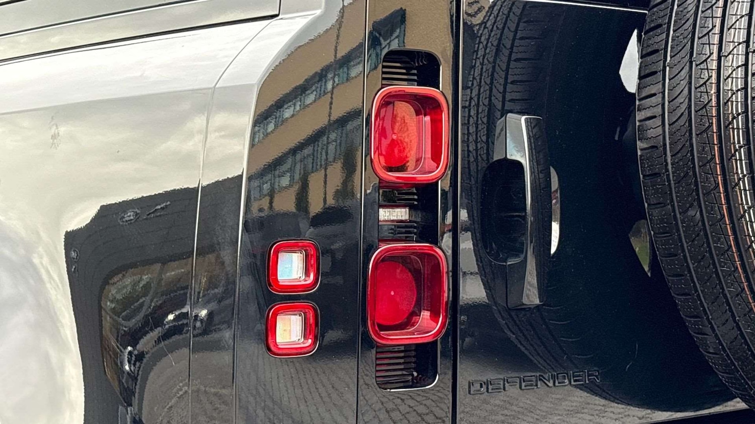 Used Land Rover Defender 2025 for sale - 76488142: Photo 19