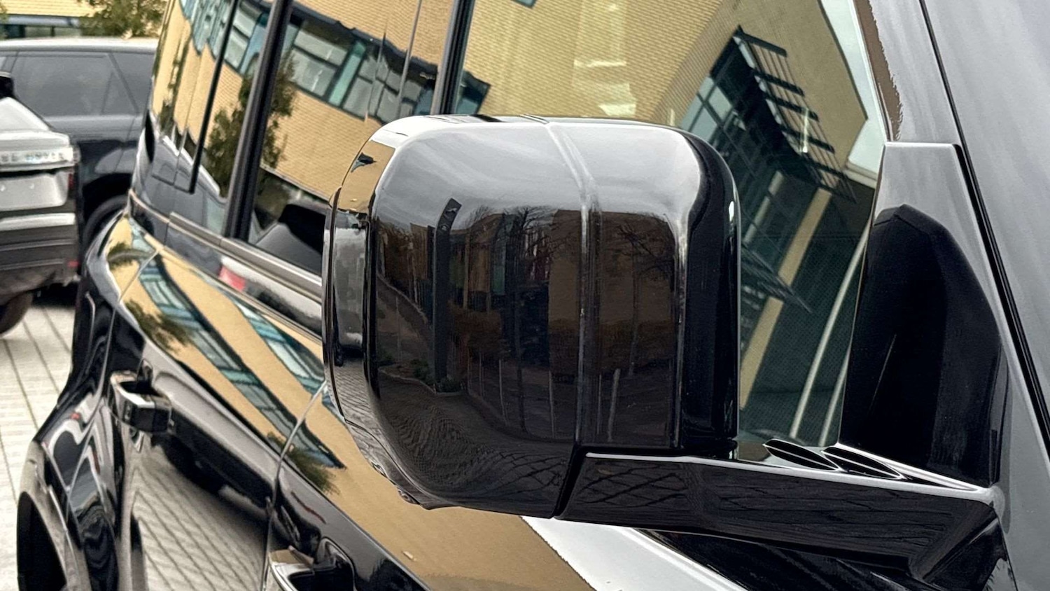 Used Land Rover Defender 2025 for sale - 76488142: Photo 30