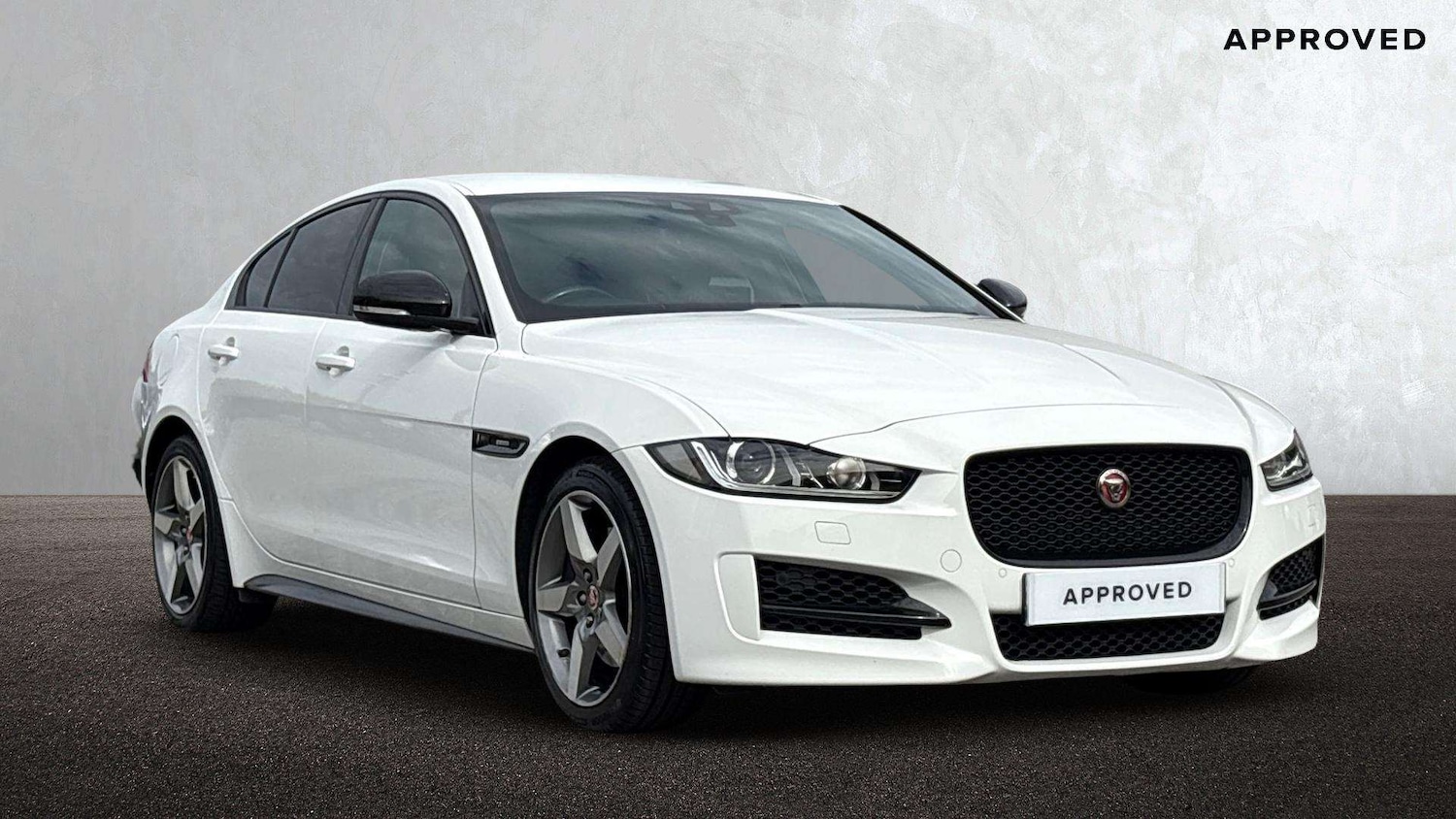 Used Jaguar XE for sale - 76100623: Photo 1