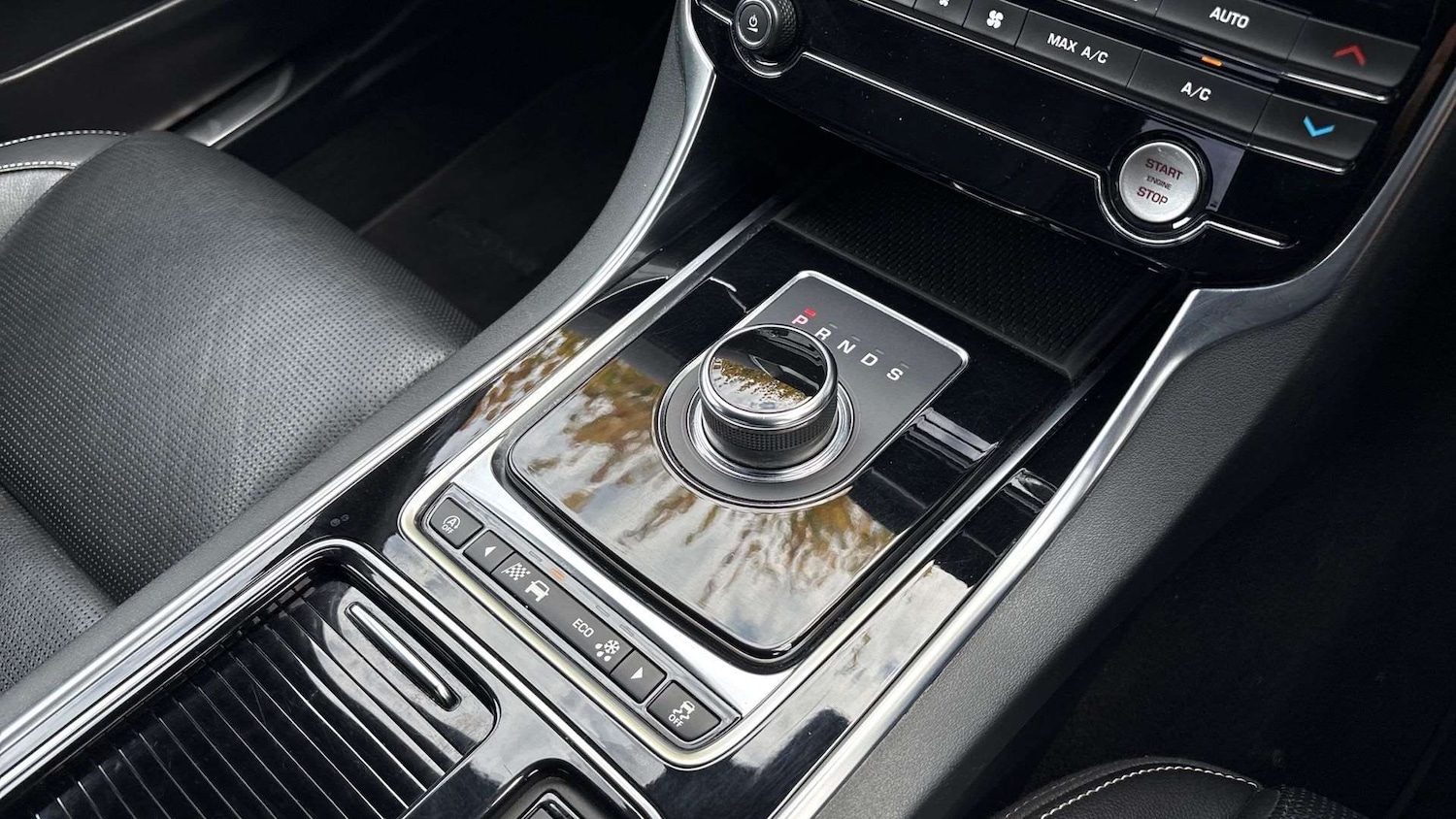 Used Jaguar XE for sale - 76100623: Photo 13