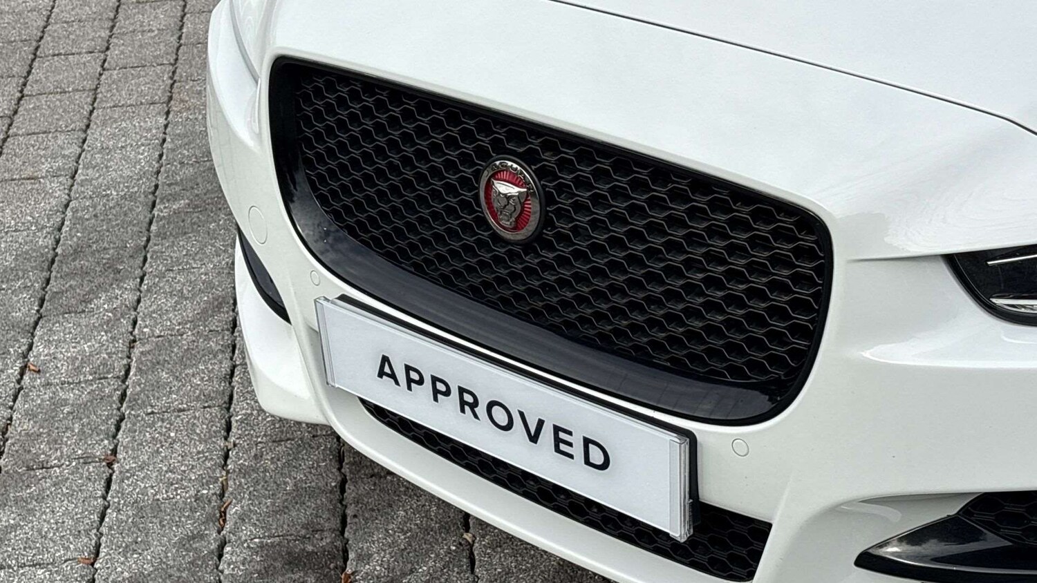 Used Jaguar XE for sale - 76100623: Photo 29