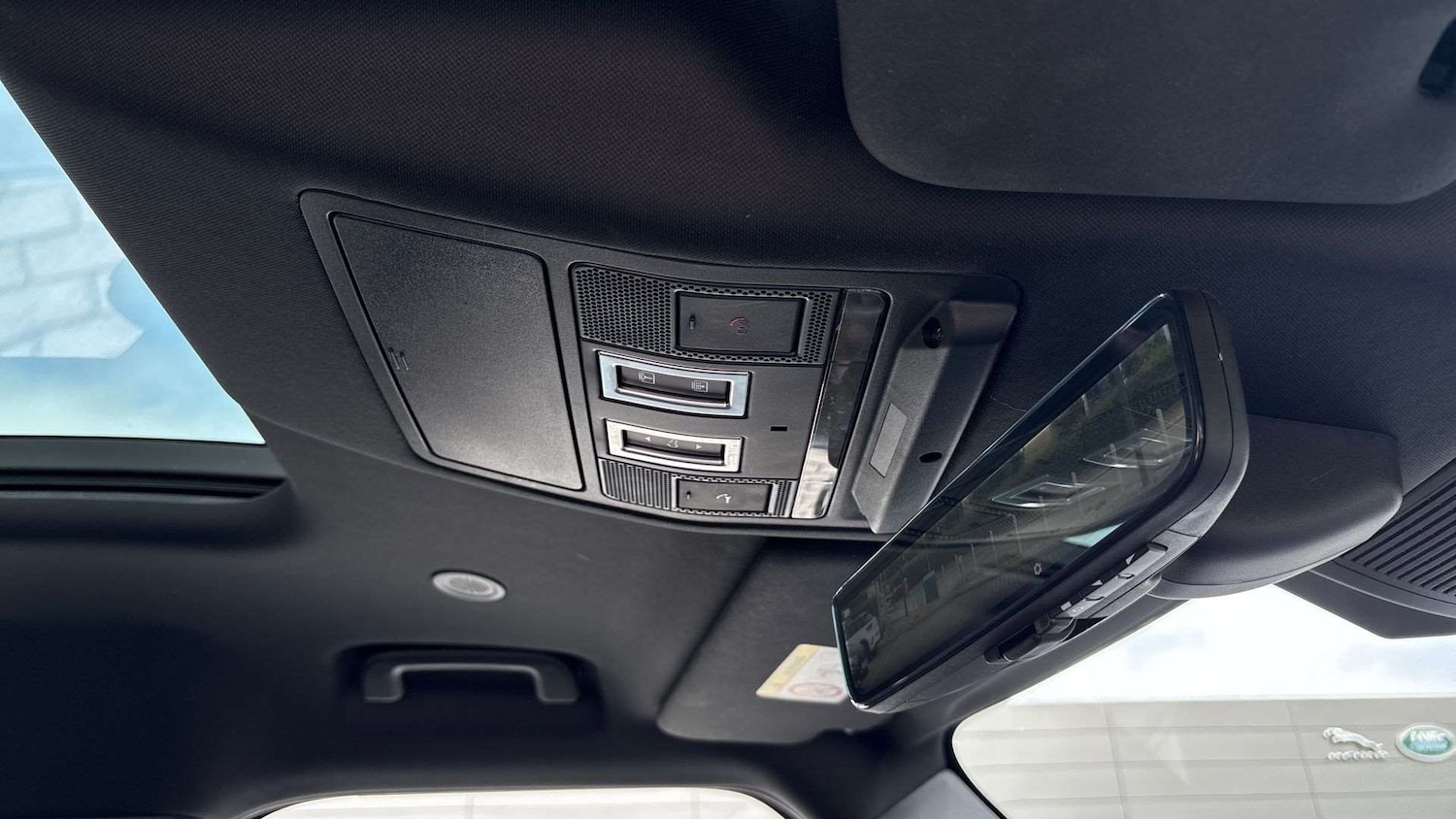 Used Land Rover Defender 2021 for sale - 75293756: Photo 23