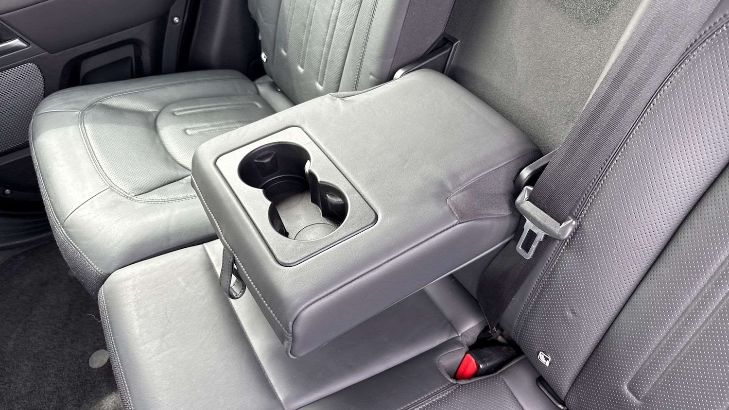 Used Land Rover Defender 2021 for sale - 75293756: Photo 32