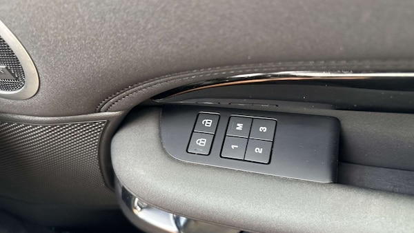 Used Land Rover Discovery 2021 for sale - 75672858: Photo 25