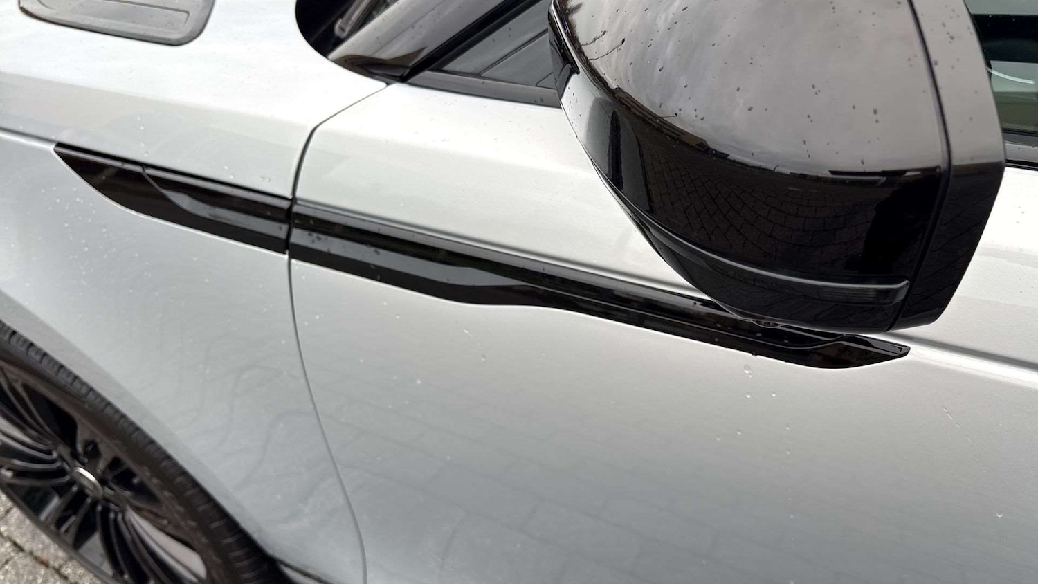 Used Land Rover Range Rover Velar 2024 for sale - 76889831: Photo 28