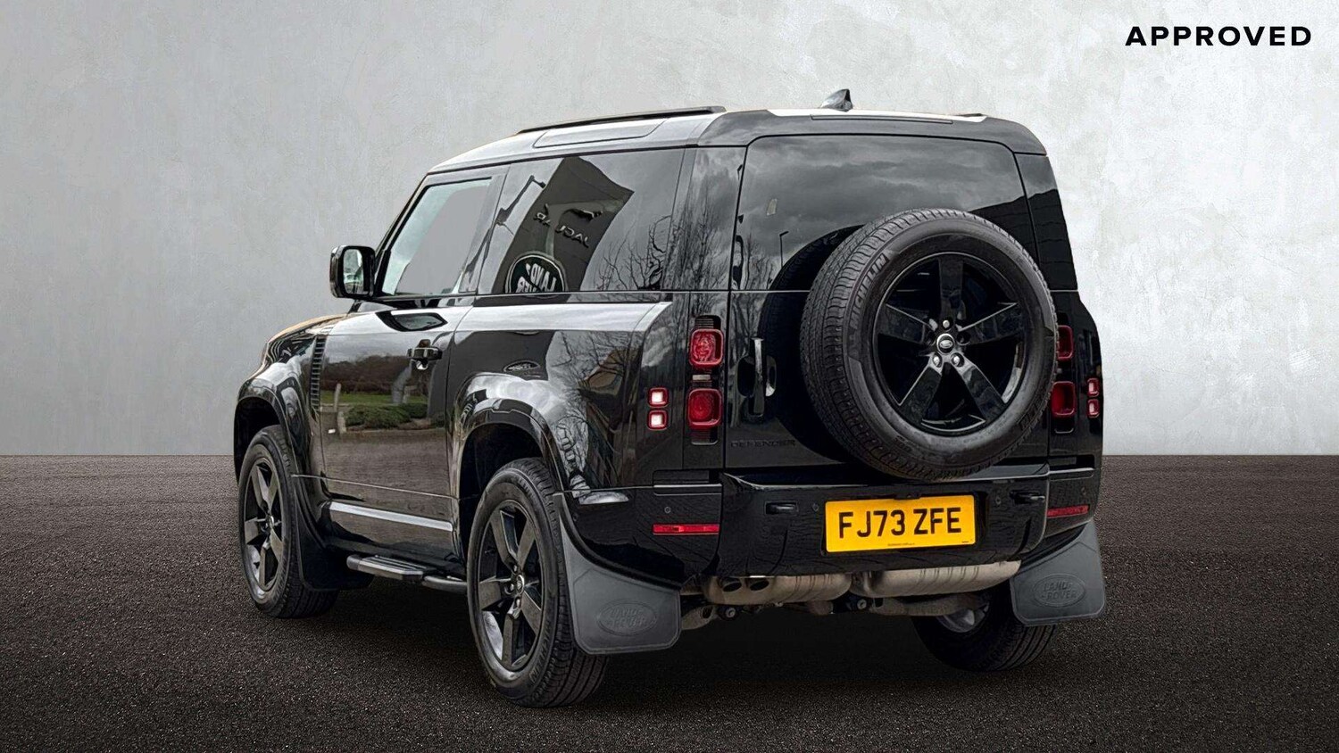 Used Land Rover Defender 2023 for sale - 77711247: Photo 2