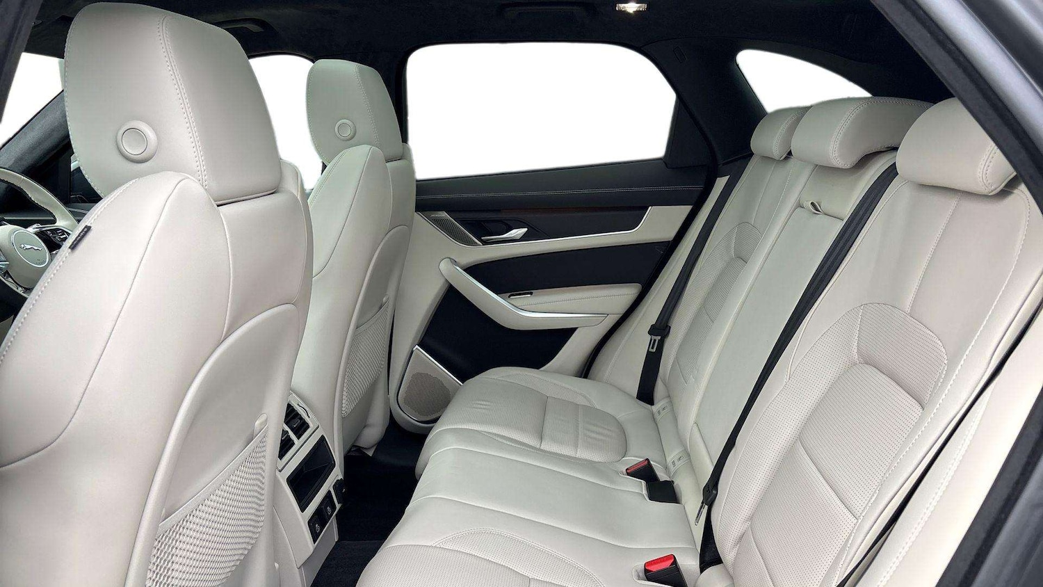 Used Jaguar F-Pace 2024 for sale - 77514388: Photo 4