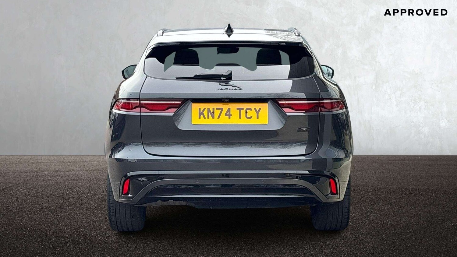 Used Jaguar F-Pace 2024 for sale - 77514388: Photo 6