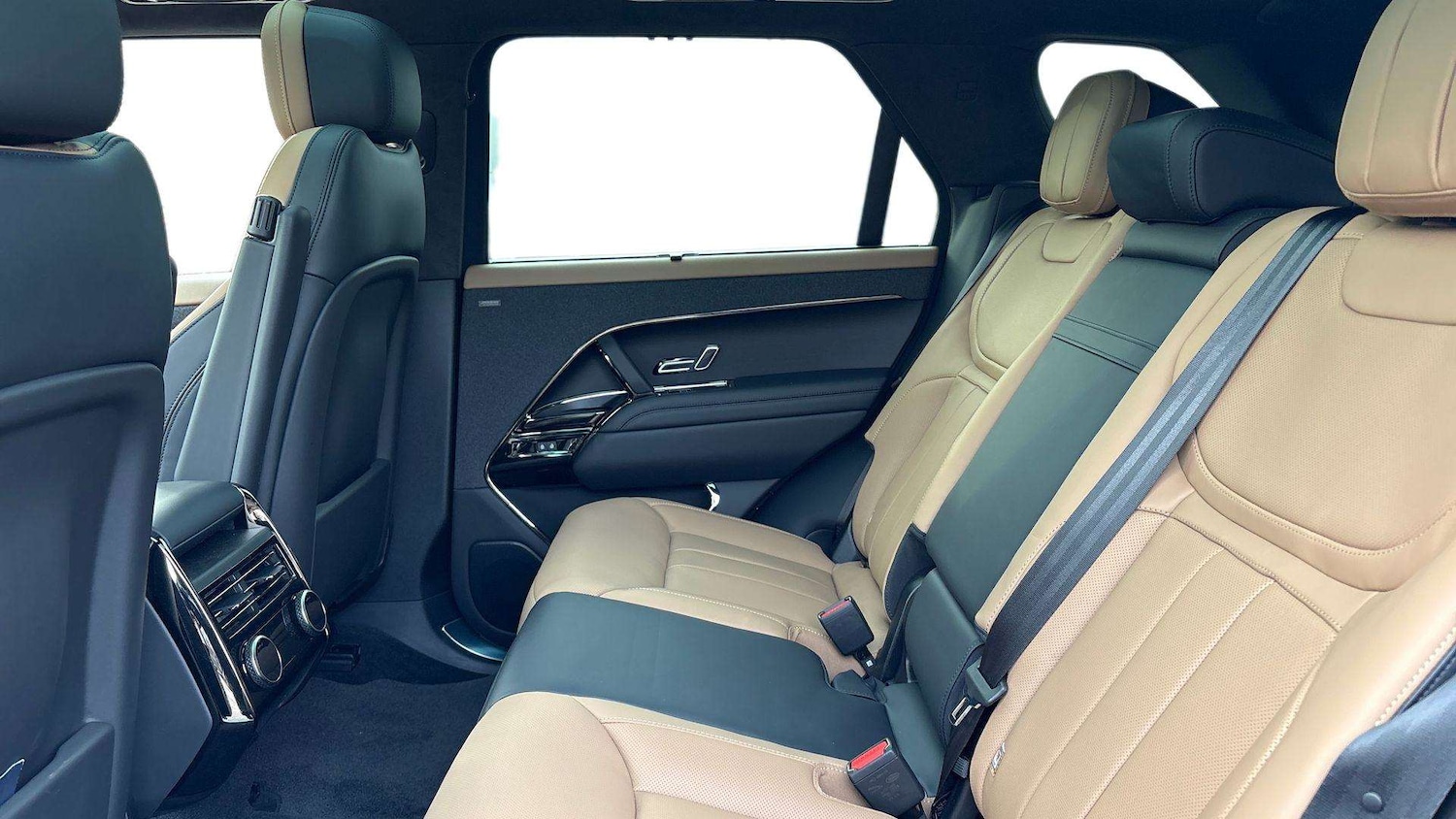 Used Land Rover Range Rover Sport 2025 for sale - 77219537: Photo 4