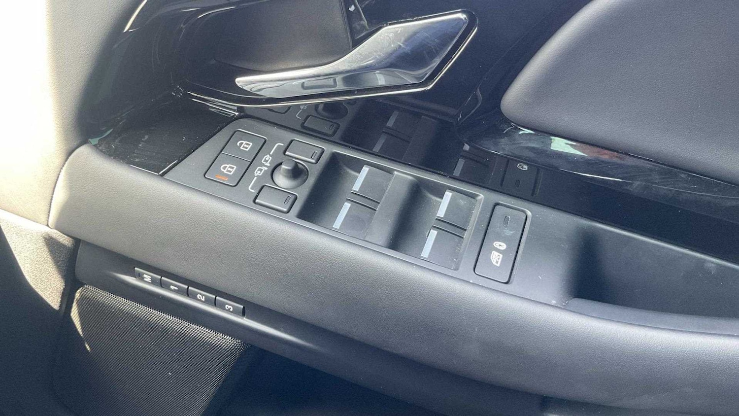 Used Land Rover Range Rover Evoque 2024 for sale - 77158469: Photo 24