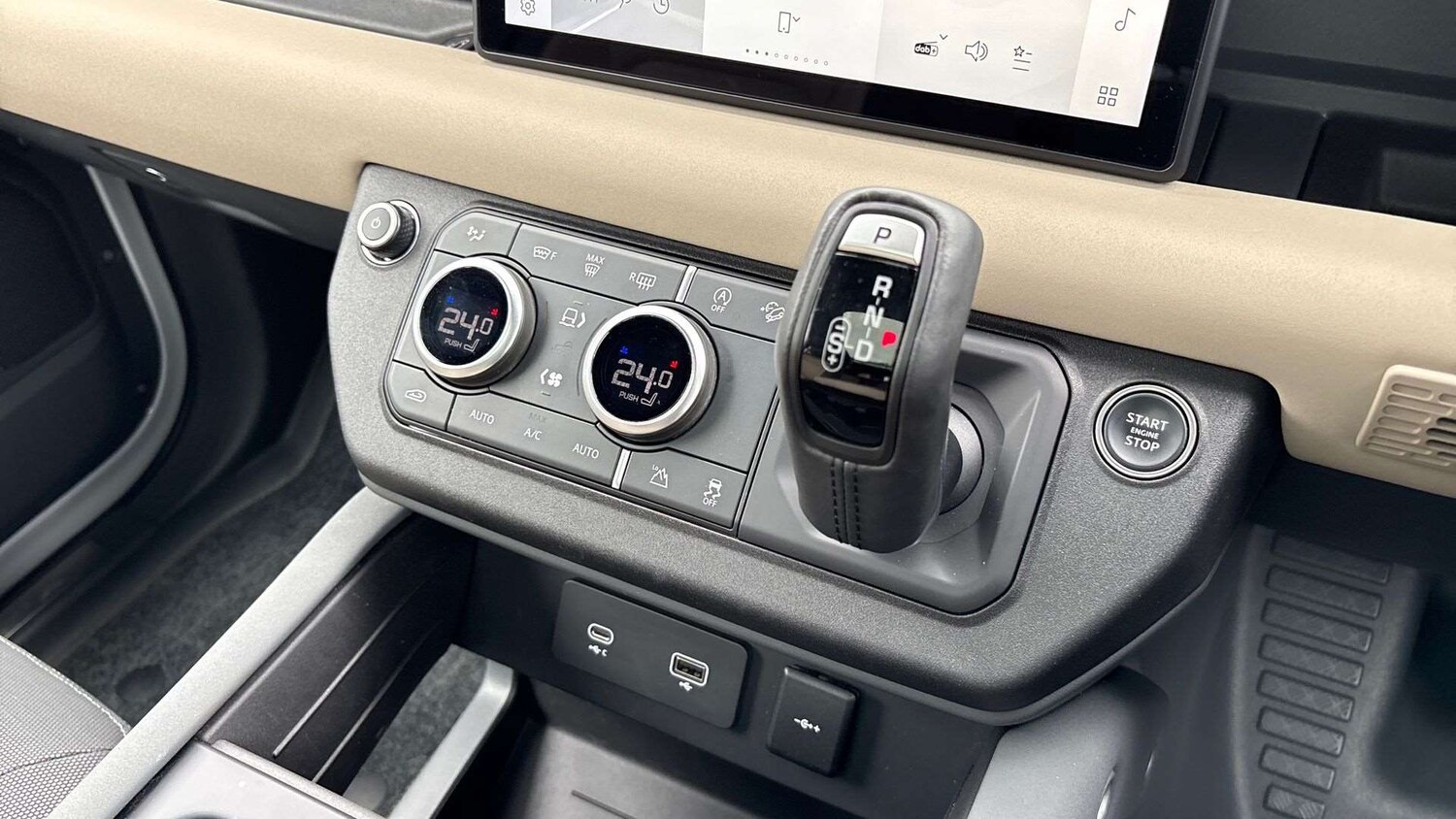 Used Land Rover Defender 2022 for sale - 78104792: Photo 13