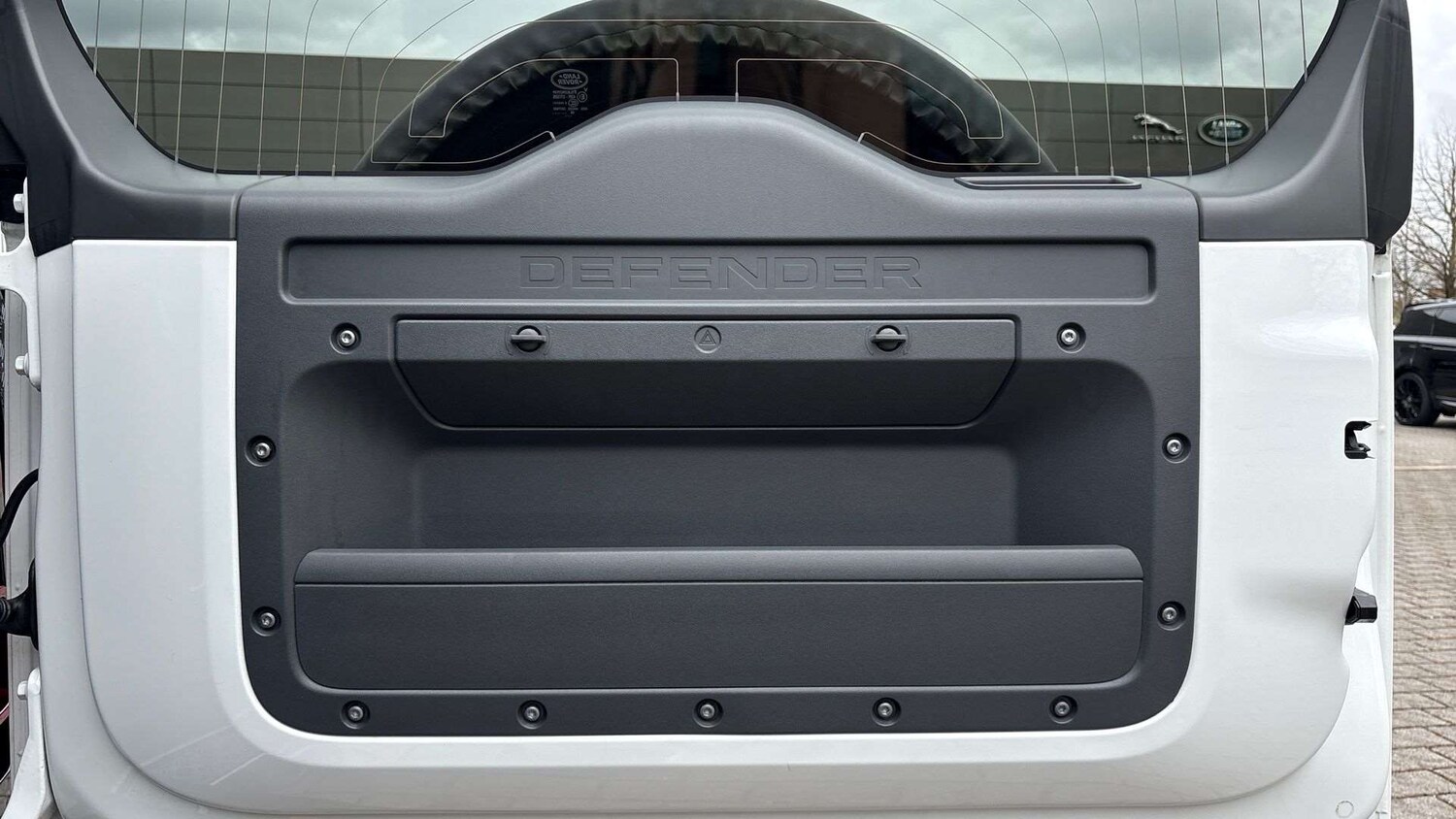 Used Land Rover Defender 2022 for sale - 78104792: Photo 27